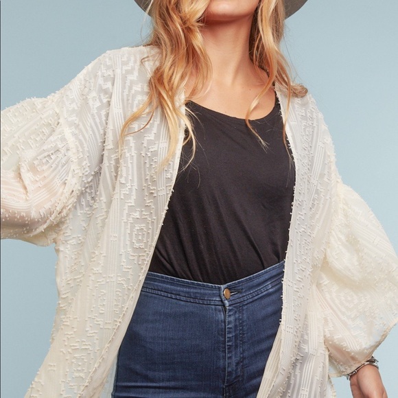 Ivory Geometric Kimono - Picture 2 of 3